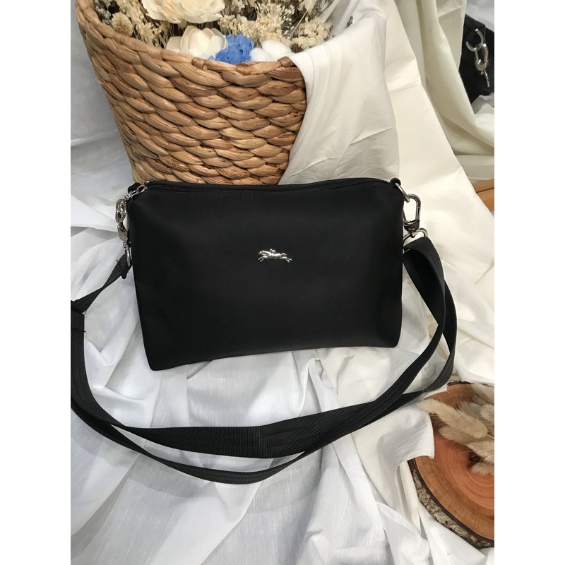 tas selempang parasut