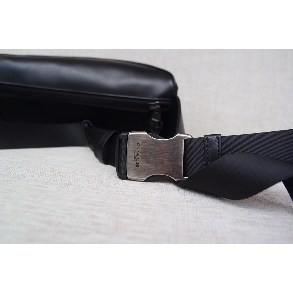 [Instant/Same Day]  75776  coach men's pockets Inclined shoulder bag Chest package  yaobao