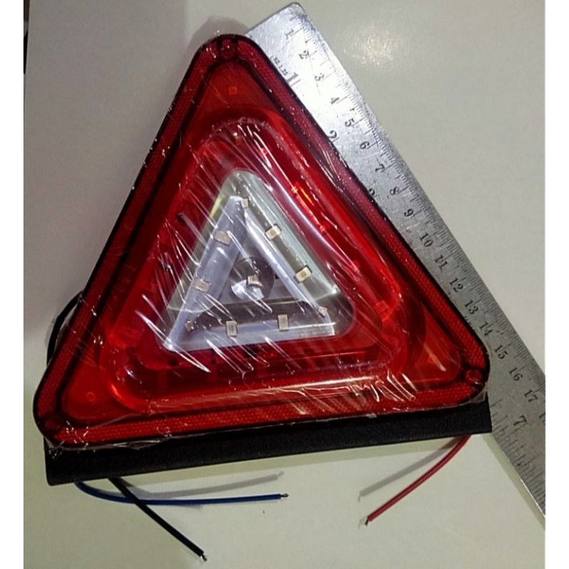 Lampu Stop F1 Truk Bis 24 Volt nyala RGB