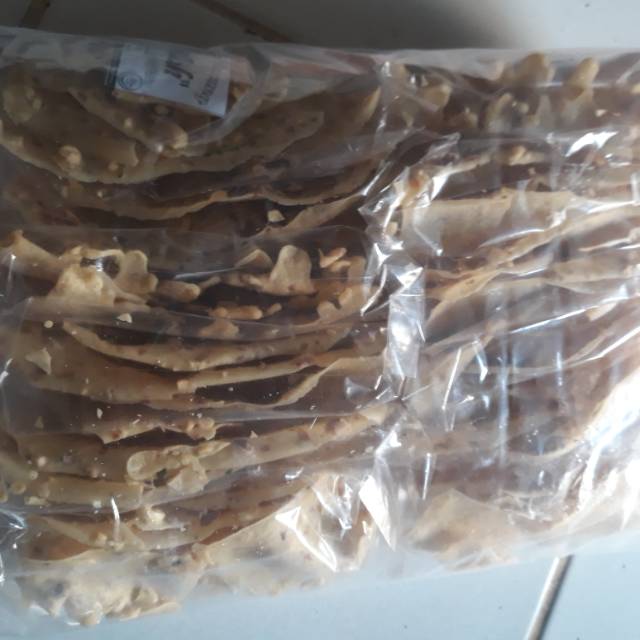 

Rempeyek IRBAH isi 12 bungkus per pack harga per pack dan dicari reseller untuk seluruh indonesia