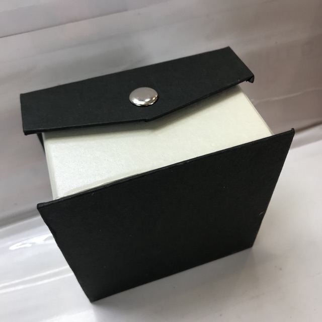 BOX/KOTAK JAM TANGAN KANCING