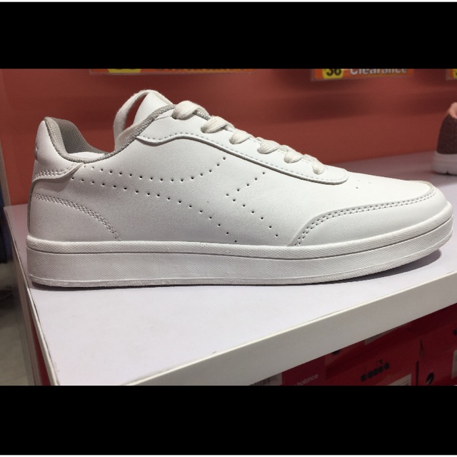 Diadora Givano - Putih