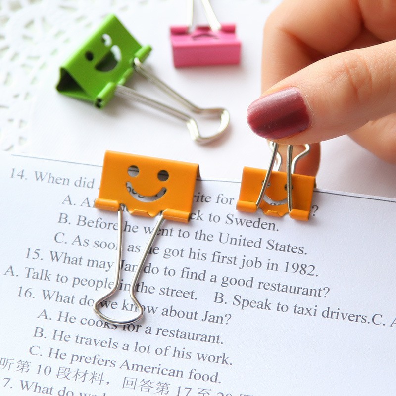 Deli Binder Clip Sekolah Bentuk Smile ketebalan clip hingga 19mm 8487