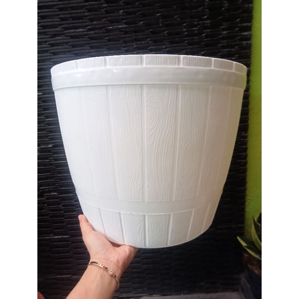 Pot Bunga Gentong Jumbo 42/Pot Tanaman Motif Gentong Jumbo/Pot Gentong Jumbo Besar