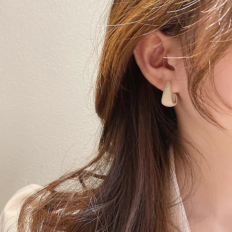 Anting Silver Needle Bentuk Geometris Gaya Retro Hongkong Untuk Wanita