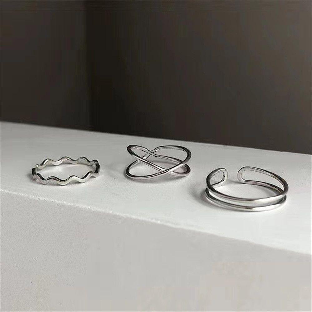 3pcs / Set Cincin Minimalis Desain Bunga Warna Silver Untuk Wanita