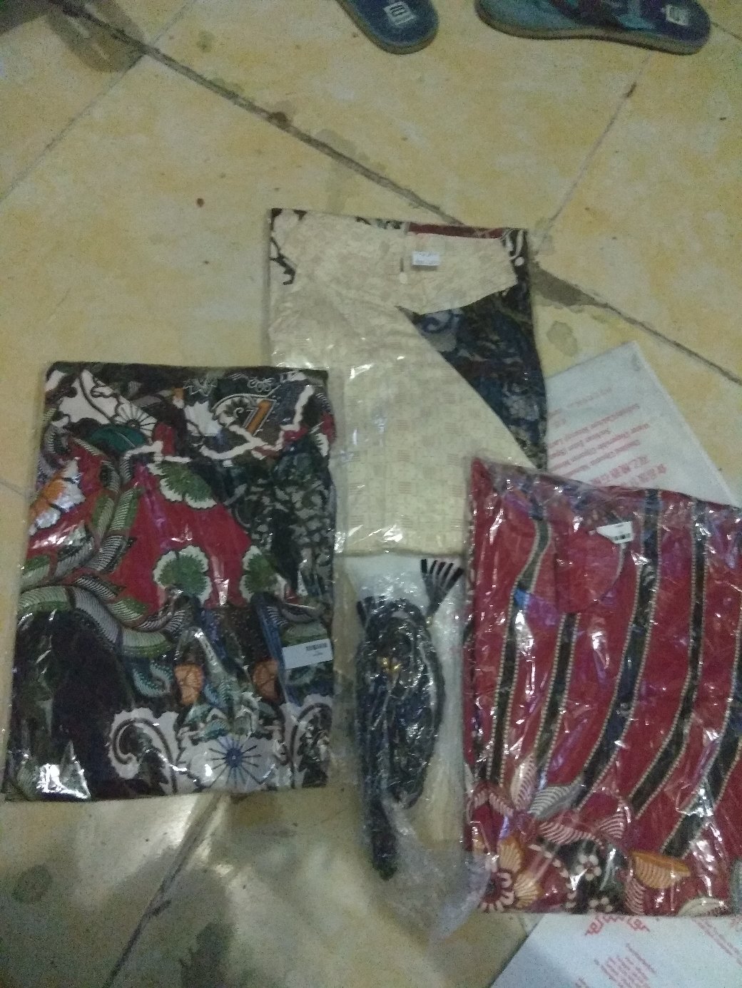 Baju Batik Wanita – Ceongsam Batik Wanita  014 - 031 - 032 Red Koin