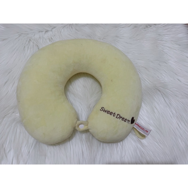MINISO Bantal Leher sweet dream original store preloved