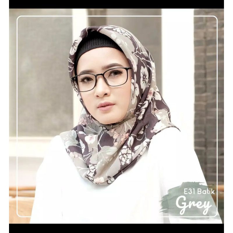 Segi empat motif bunga