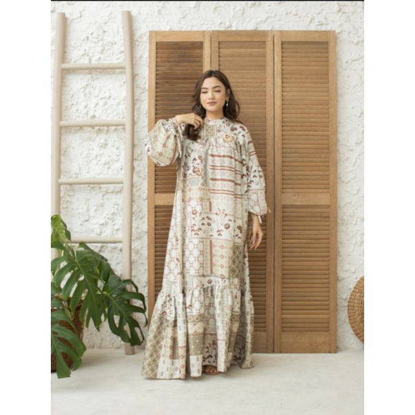 Almond Amanda Dress by Wearing Klamby (XL)