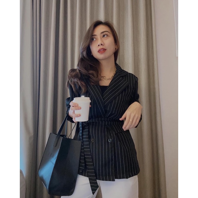 STRIPED BLAZER W BELT  /  BLAZER OVERSIZED WANITA