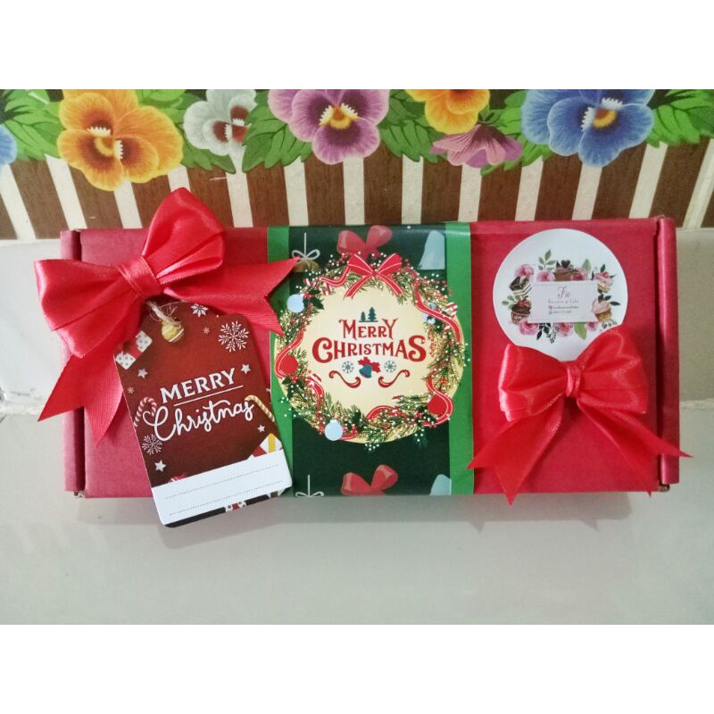 

Christmas Hampers Paket Natal Brownies Shiny Crust uk. 22x10