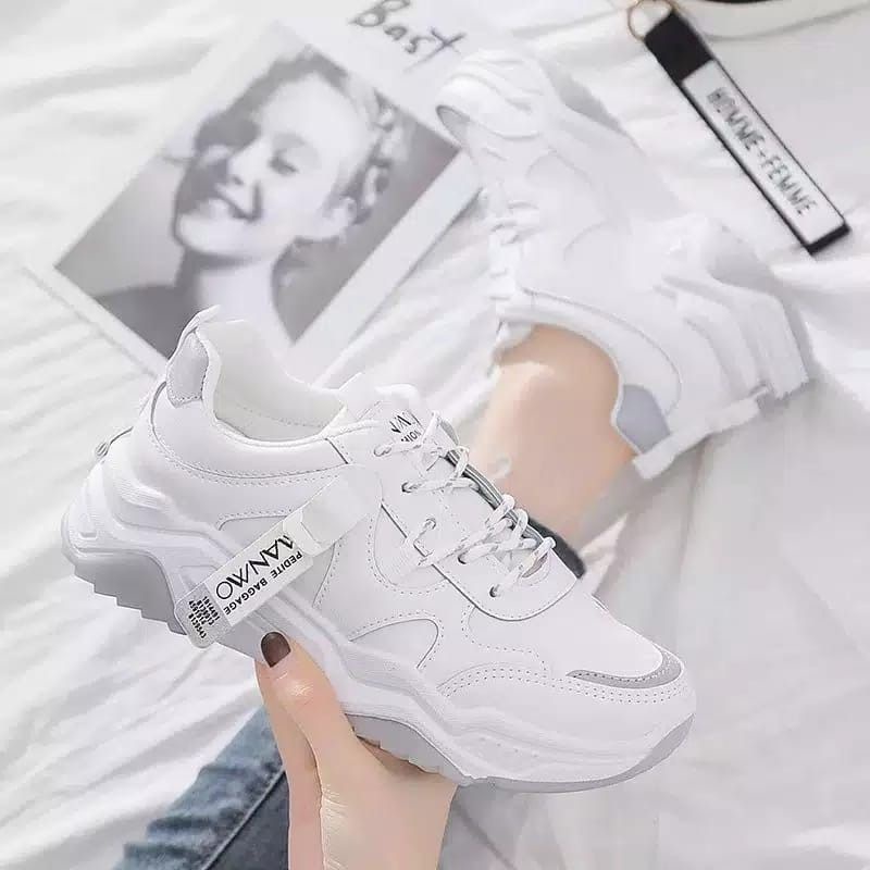 Sepatu Wanita Sneakers Casual Wanwo