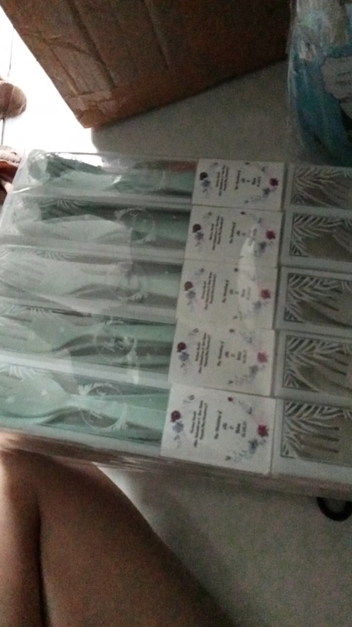 New Souvenir Travel Set Sendok Garpu Sumpit Plastik Kemasan Mika