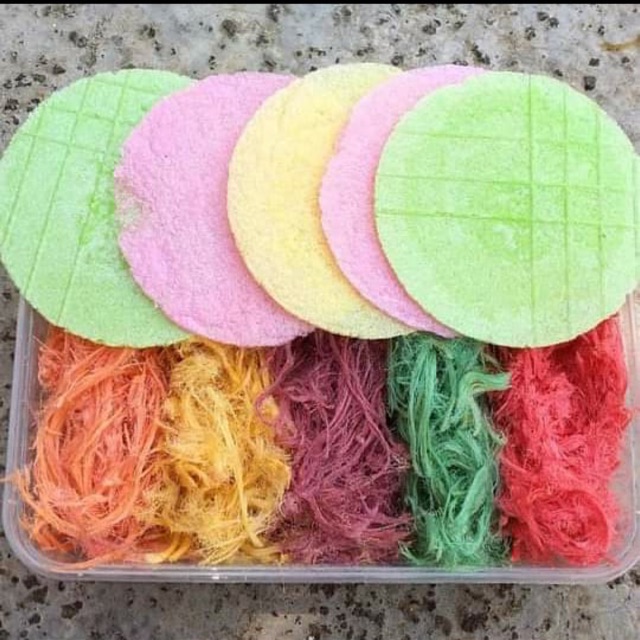 

Rambut Nenek Warna Warni