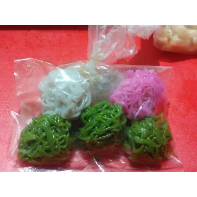 

Kue Putu Mayang