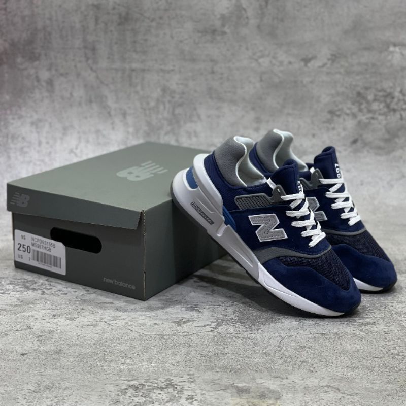 Sepatu Pria Sneakers NB 997 Navy