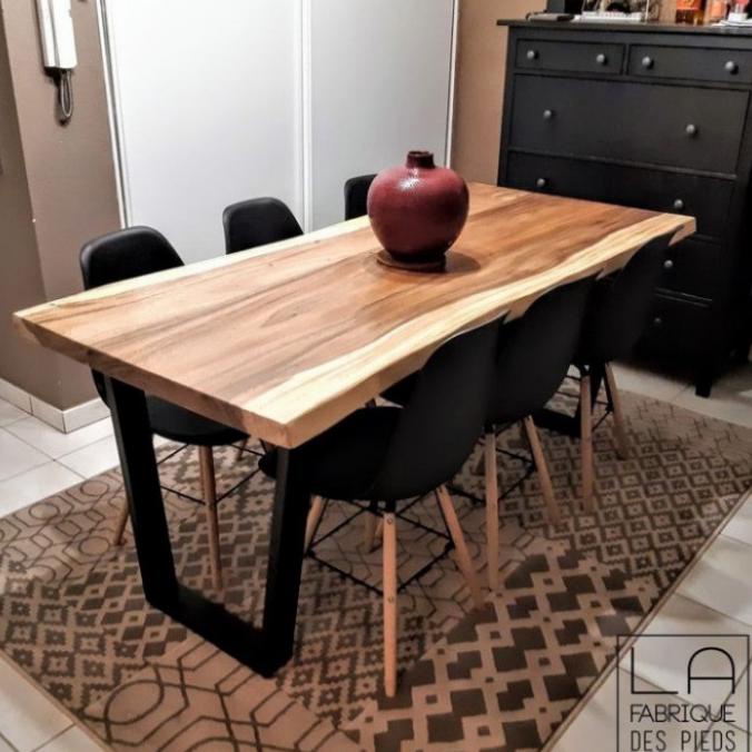 Kaki Meja Besi Hollow Minimalis Rendisuhedi