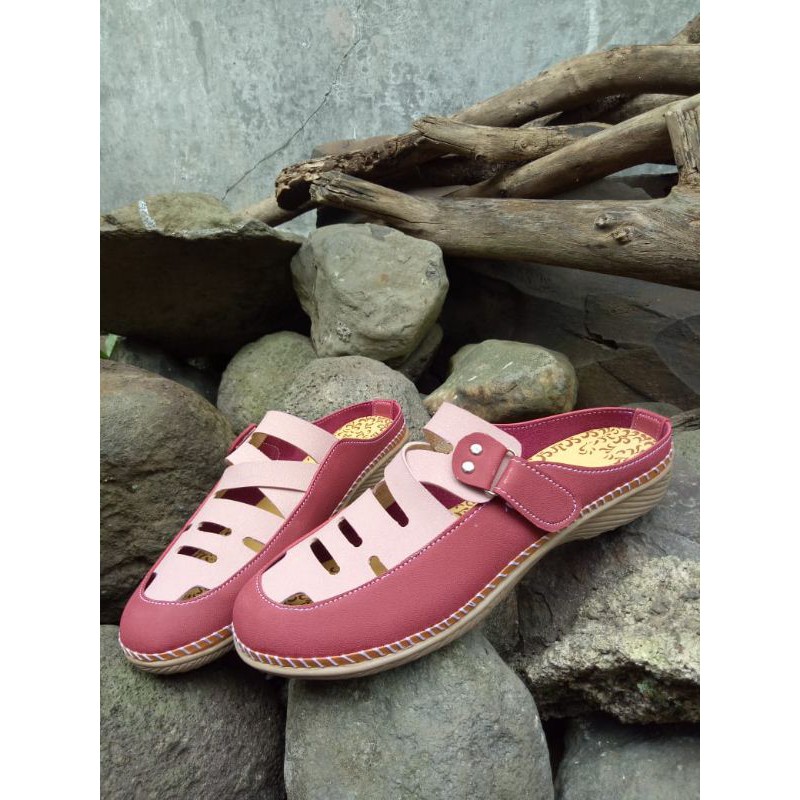 Sendal Wanita Casual Tali Slip On SS04