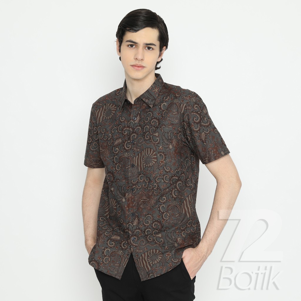 BAJU BATIK PRIA Kemeja Lengan Pendek Slimfit Premium Motif Balian Abu Abu Gray Grey 728208 Cap 72 - Baju Kemeja Atasan Pakaian Setelan Batik Pria Cowok Laki Laki Remaja Keluarga Kantor Lengan Pendek Modern Slimfit Slim Fit Premium Kekinian