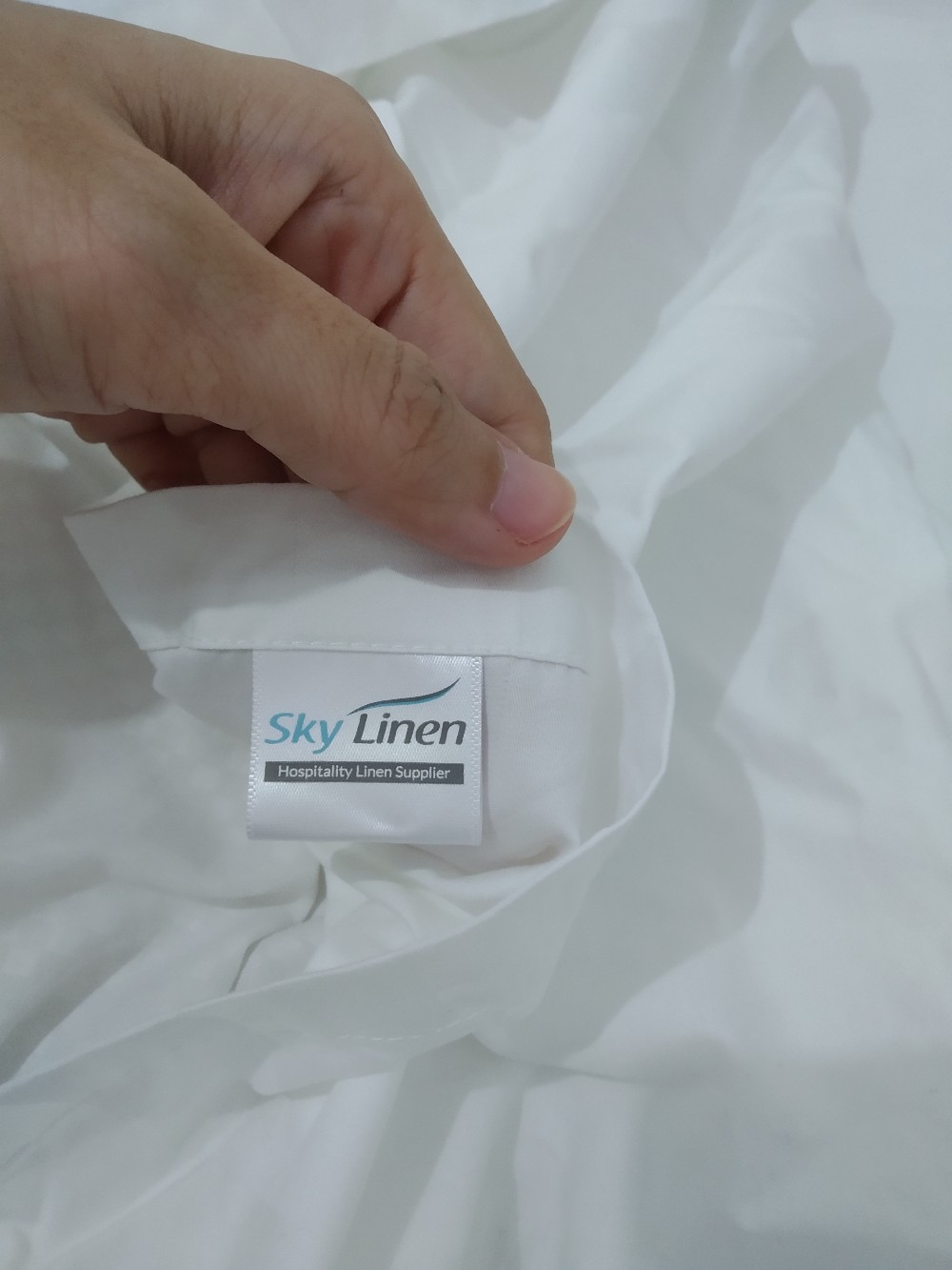 Duvet Cover / Quilt Cover / Sarung Selimut Size Single / Queen / King Size - Hotel Collection -