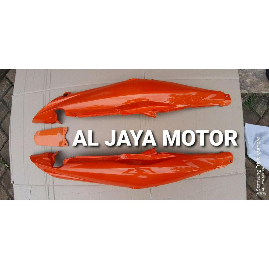 COVER BODY BELAKANG YAMAHA JUPITER Z NEW BURHAN WARNA ORANGE