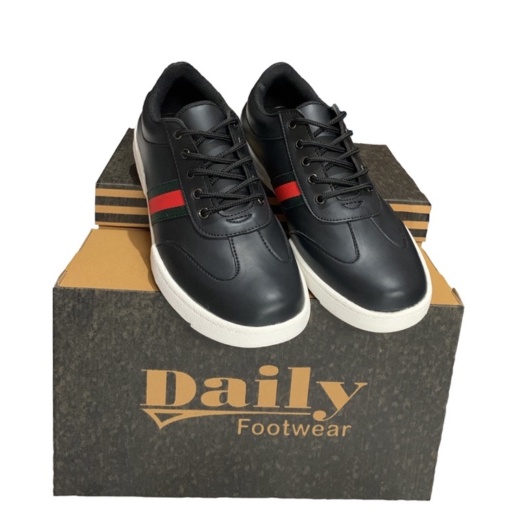Sepatu Sneakers Hitam Pria Keren Kasual