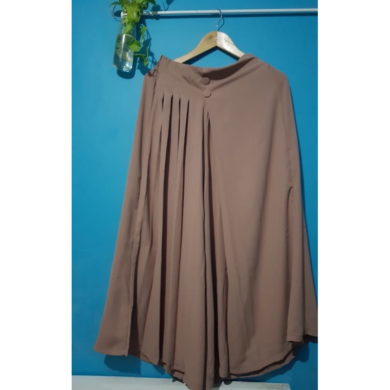 Kulot rok bahan jatuh. Cantikkkk