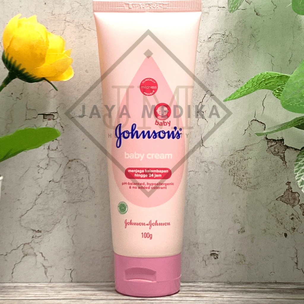 Johnsons Baby Cream 100 gr - Menjaga kelembapan Kulit Bayi