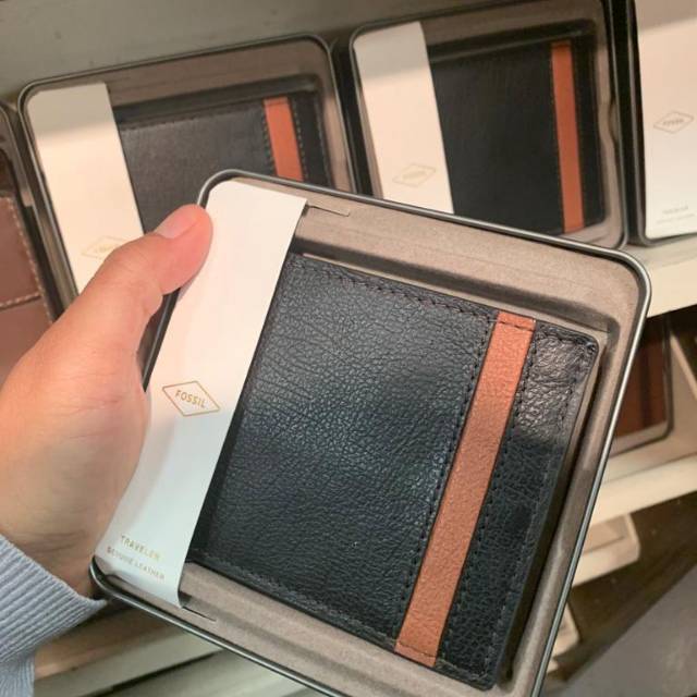 Dompet fossil Ennis Traveller RFID cowok with tinbox