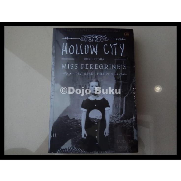 TERBARUU Hollow City by Ransom Riggs TERBARU