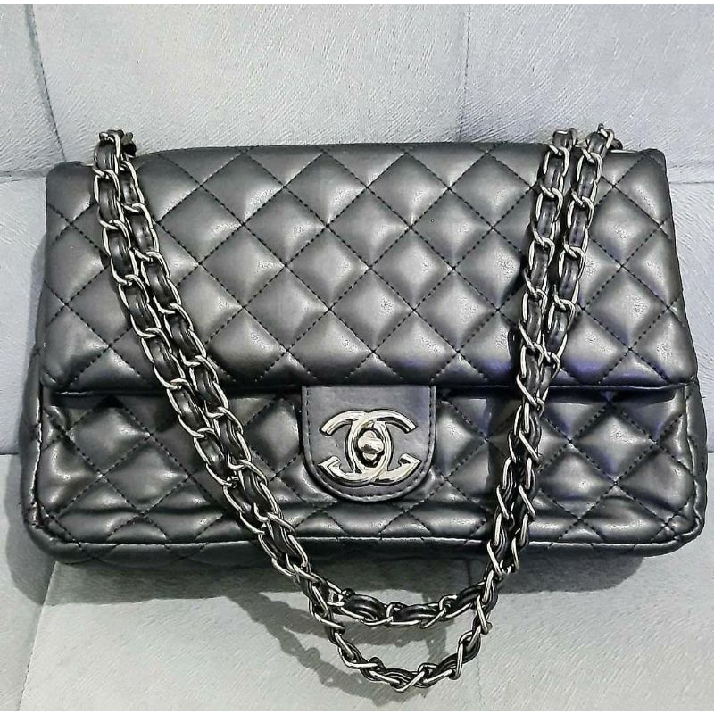 Preloved Tas Ala Chanel