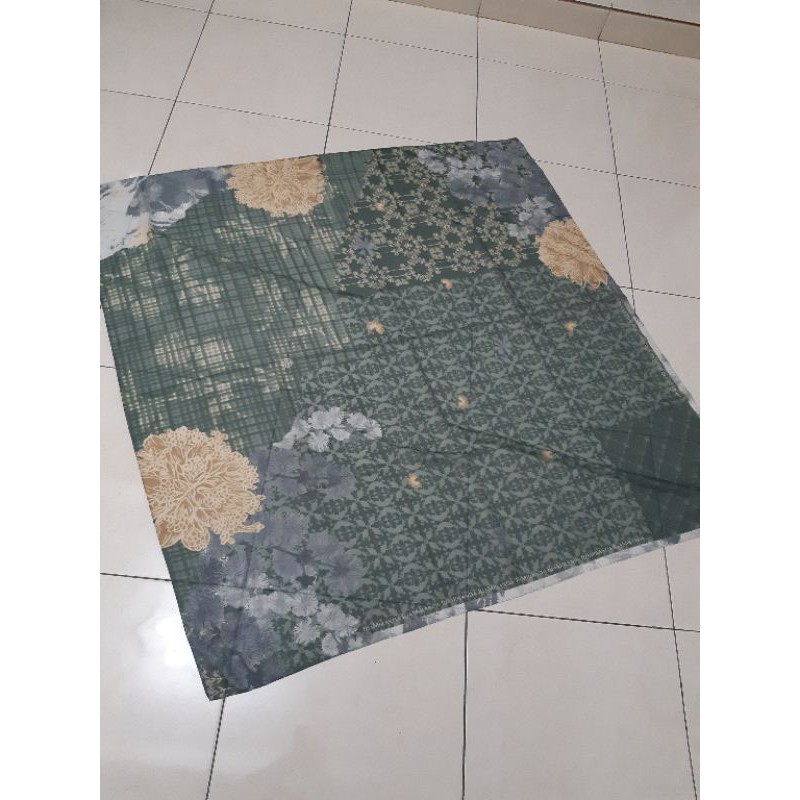 Bukan Preloved RiaMiranda Fobi Scarf Ria Miranda (new)