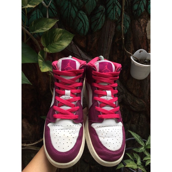 Nike Air Jordan 1 Mid True Berry Rush Pink
