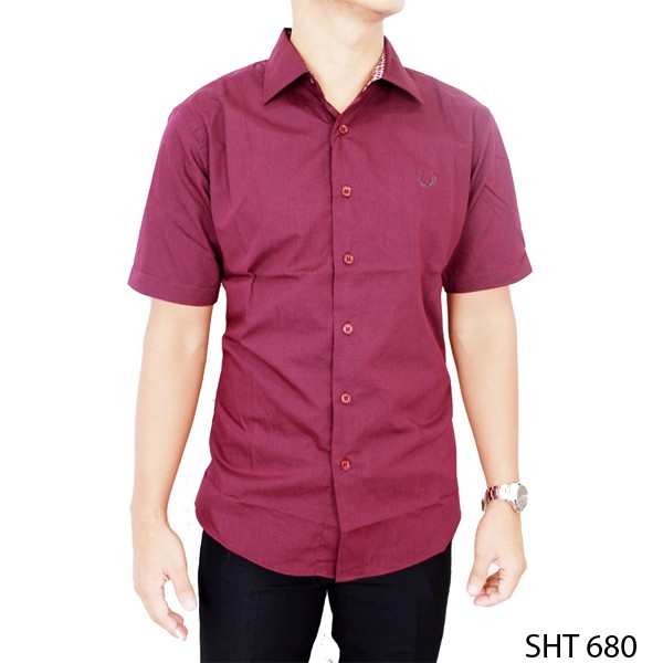 Kemeja Polos Slim Fit Pendek Katun Ungu – SHT 680