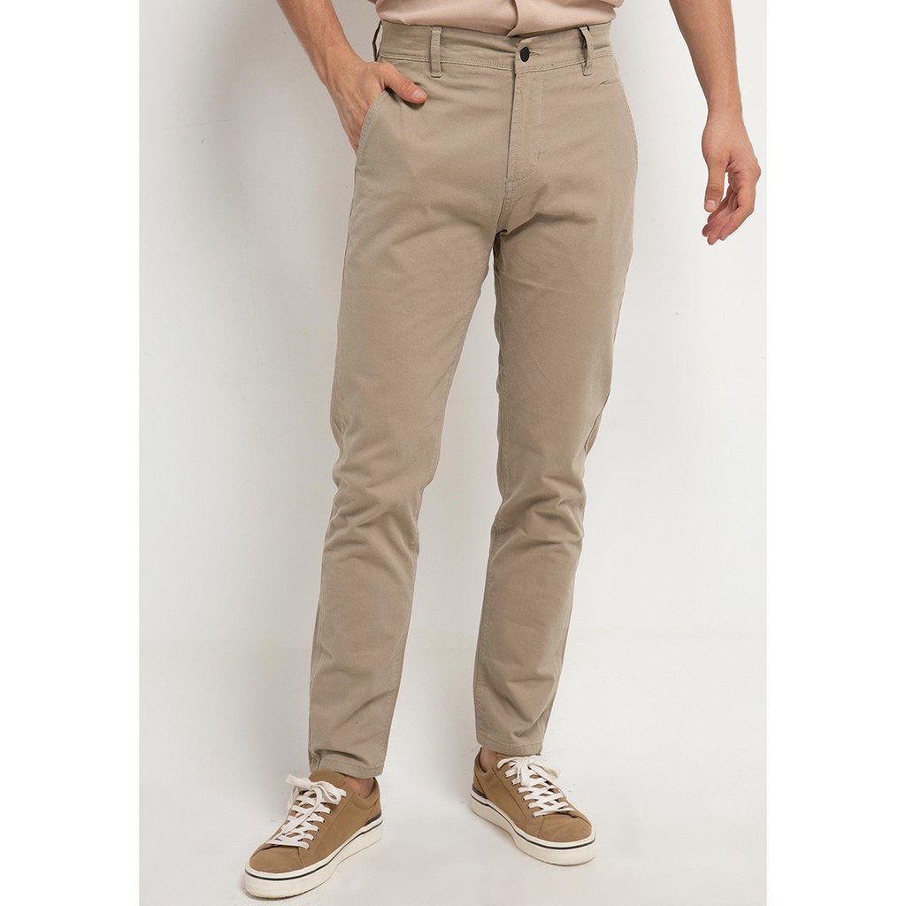 TRIPLE Celana Chinos Stretch Slim Fit Light Khaki (261 828-02 LKH)