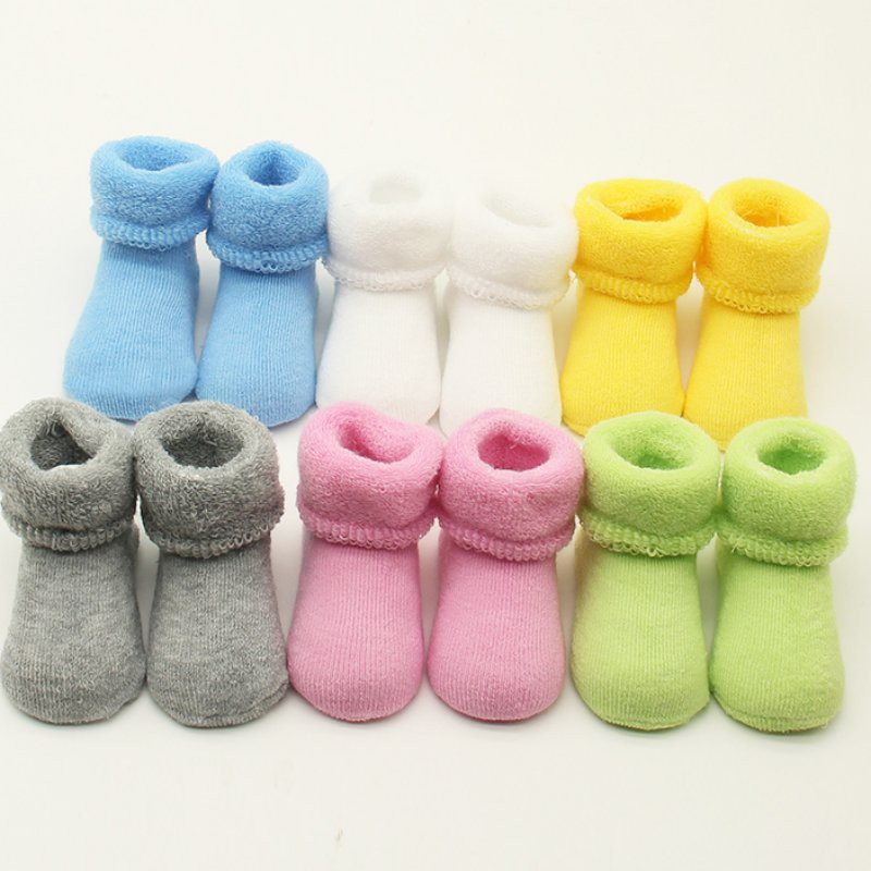 Kaos Kaki dengan Bahan Tebal dan Hangat Warna Permen untuk Kaos Kaki dengan Bahan Tebal dan Hangat Warna Permen untuk