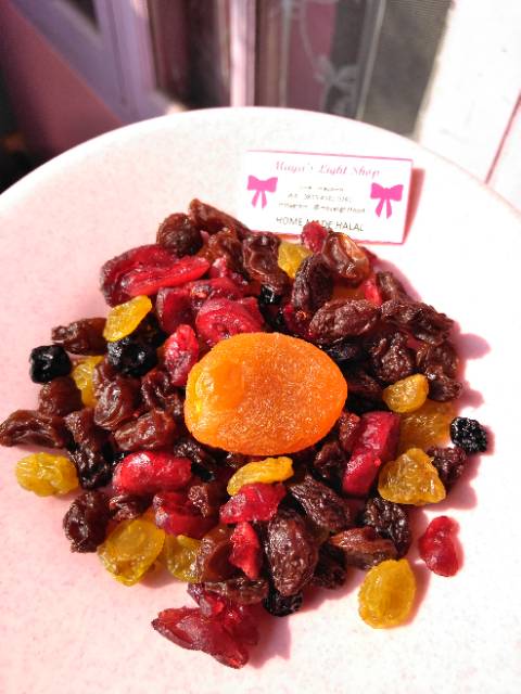 Mixfruit 1kg driedfruit buah kering super food cemilan diet sehat apricot kismis raisin cranberry blueberry vegan