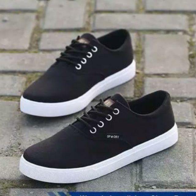 New!! Sepatu Pria  Sneaker vano klasik 39-43-HITAM