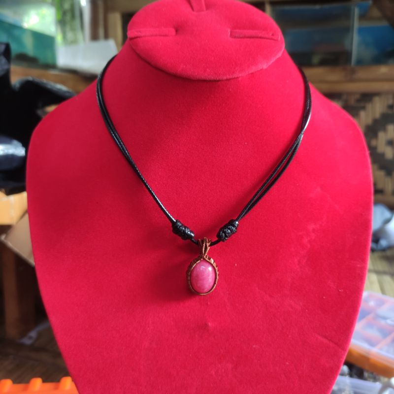 Kalung etnik liontin batu akik Giok merah / wire wrap liontin