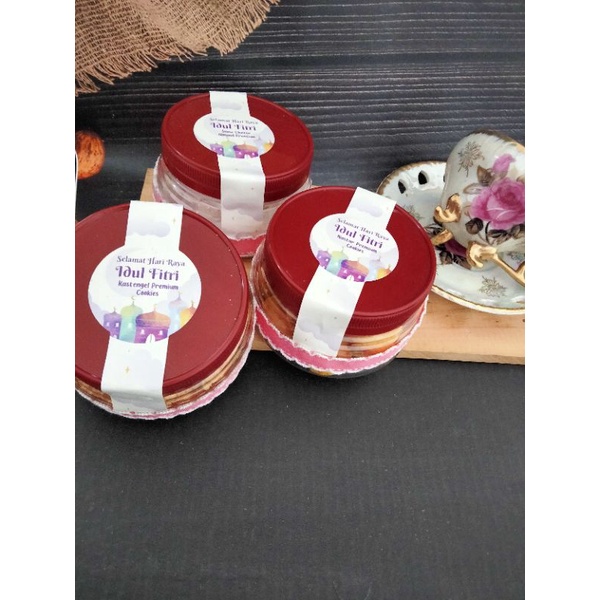 

Promo Paket Hemat Kue Lebaran Premium Wisjman No Tipu2
