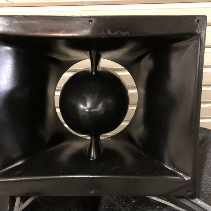 Horn Fiberglas speaker 12 inch midrange tembak mid high jarak jauh - horn peluru rudal 12 inch