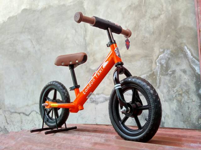 sepeda london taxi balance bike