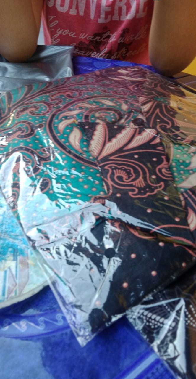 Batik Couple Batik Couple Batik Cople Batik Couple Batik Copel Batik Couple Batik Couple Batik