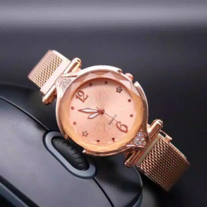 Jam Tangan Wanita Korea Strap Magnet Diyoor Lancip Angka 7 warna