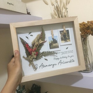 KADO BUNGA KERING PIGURA KAYU 2 FOTO PERSEGI PANJANG KADO BUNGA KERING PIGURA KAYU 2 FOTO PERSEGI PANJANG