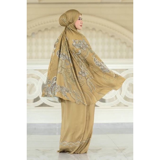 BUTTONSCARVES THE WAVE PRAYER ROBE preloved