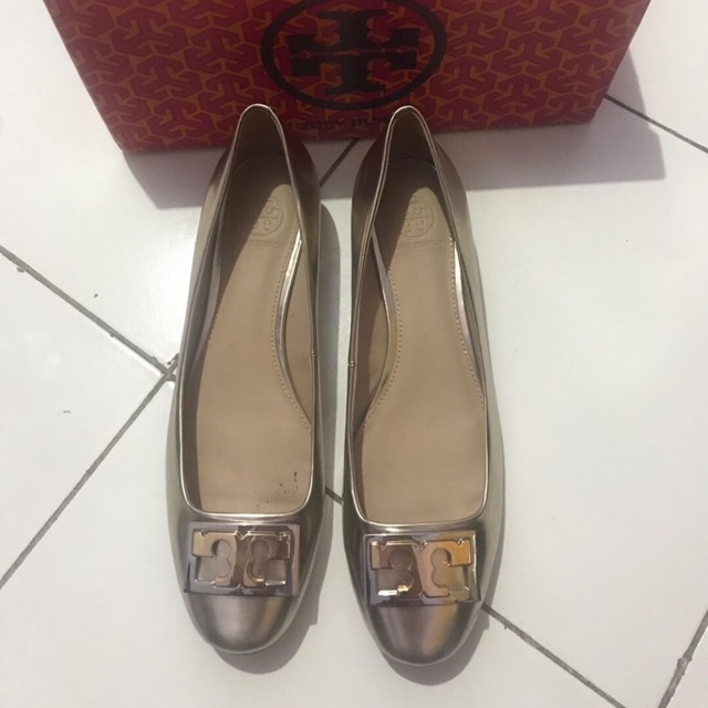 Preloved Tory Burch Gigi Pump Gold