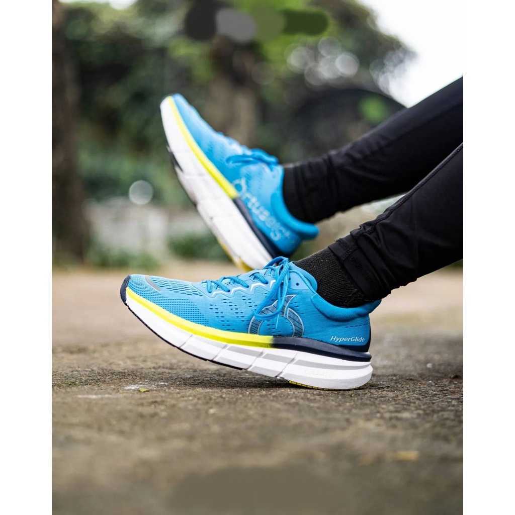 ortuseight hyperglide 1.2 olimpic blue sneaker sepatu running
