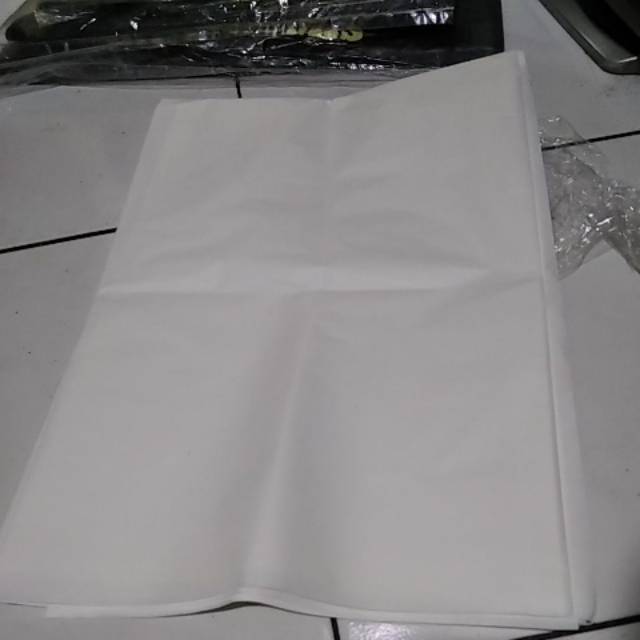 ISI 2 LEMBAR KERTAS ROTI ANTI LENGKET/ BAKING PARCMAENT PAPER 40x60 BEST QUALITY